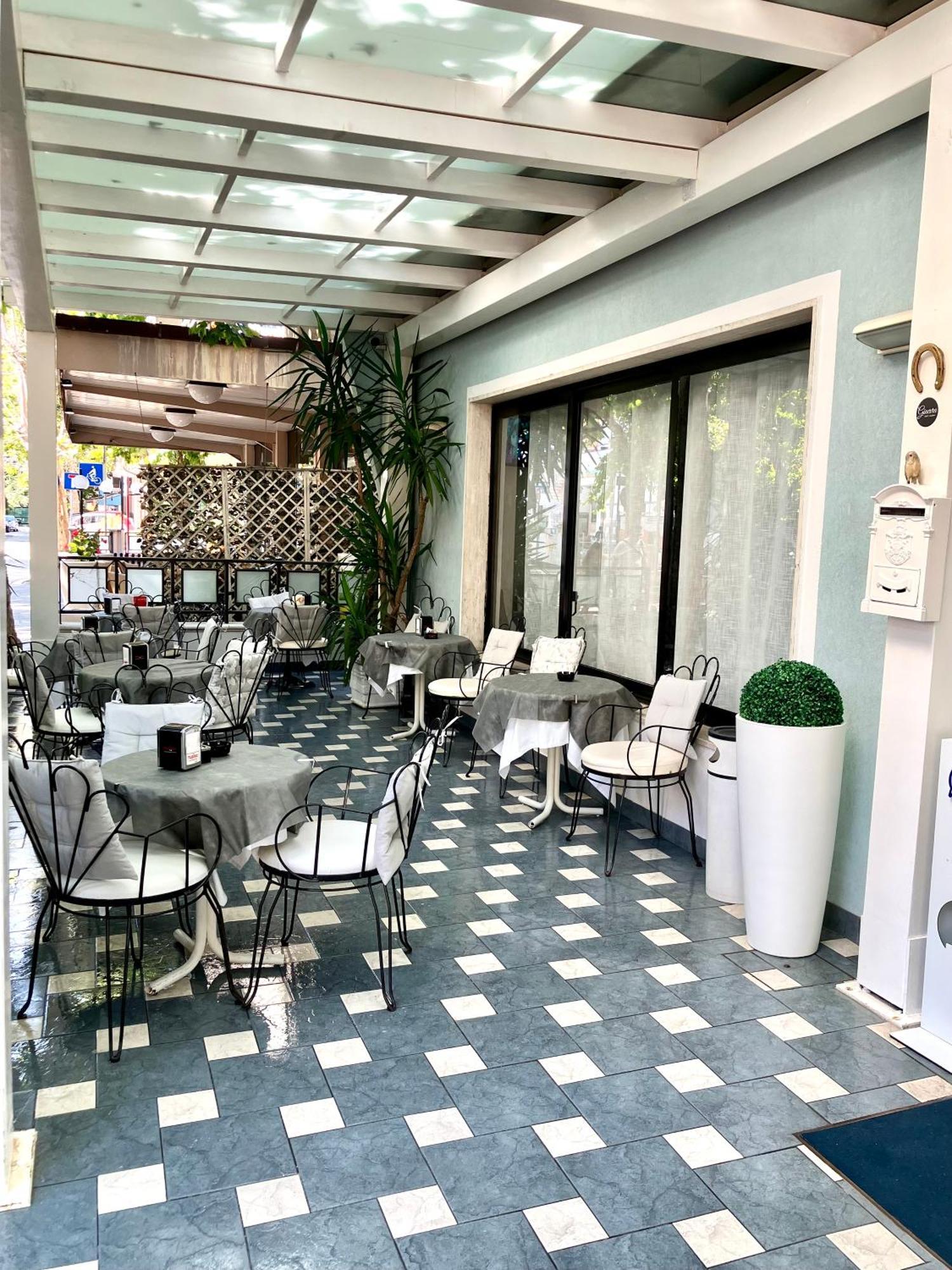 Hotel Ginevra E Residence Каттоліка Екстер'єр фото